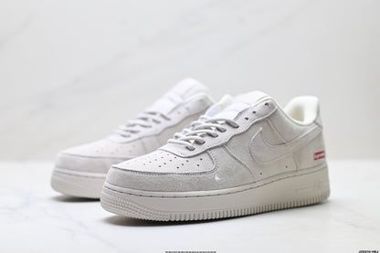 Nike Air Force 1 ’07 Light Grey Sneakers