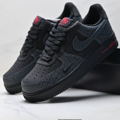 Nike Air Force 1 ’07 Black Sneakers