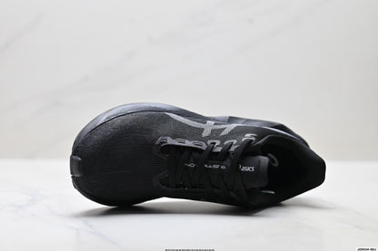 ASICS Novablast 6 Running Shoes