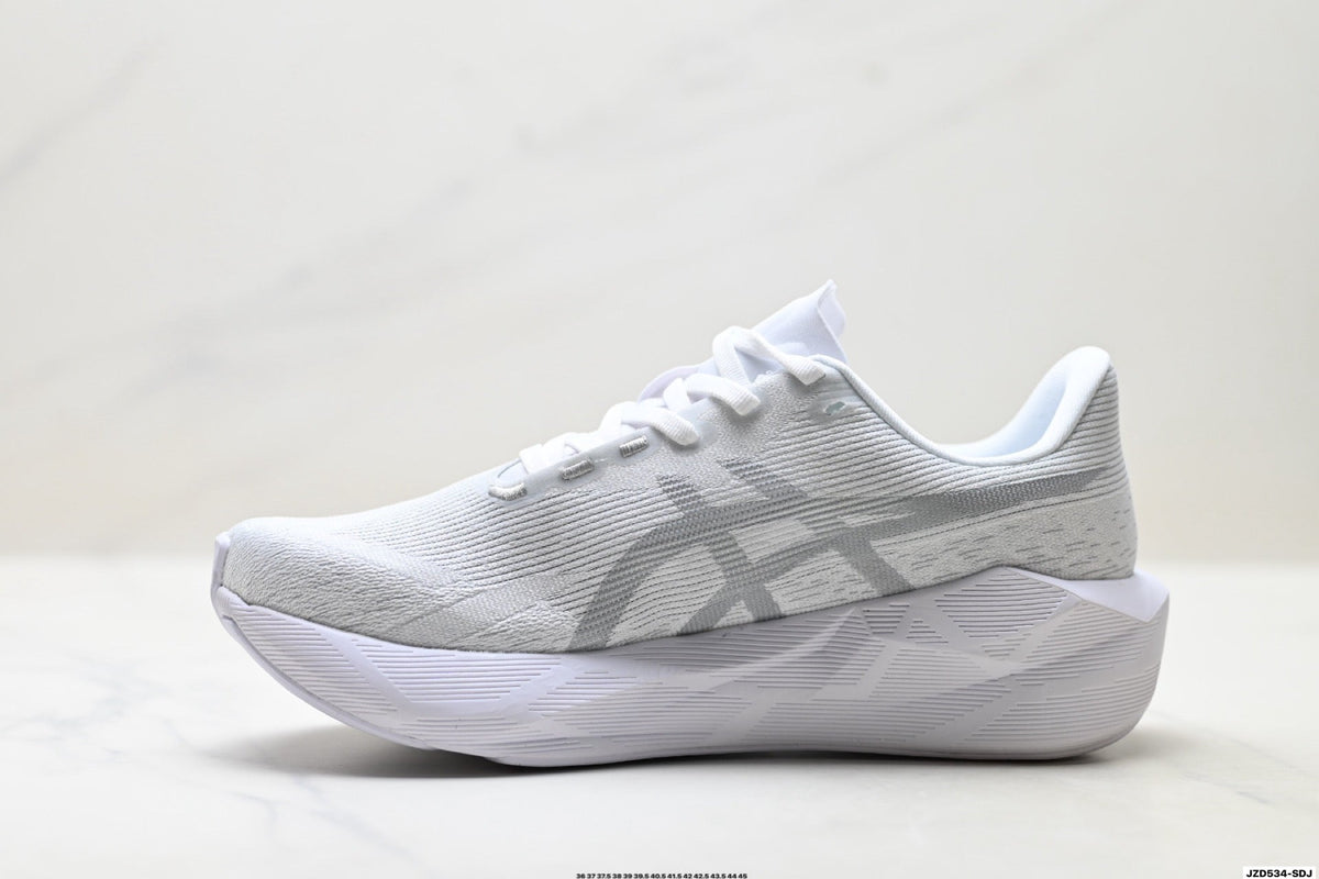 ASICS Novablast 6 Running Shoes
