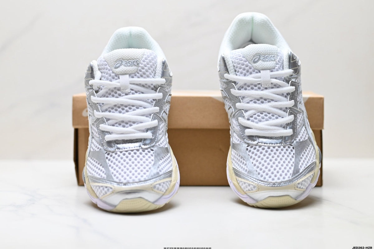 ASICS GEL-Cumulus 16 Running Shoes
