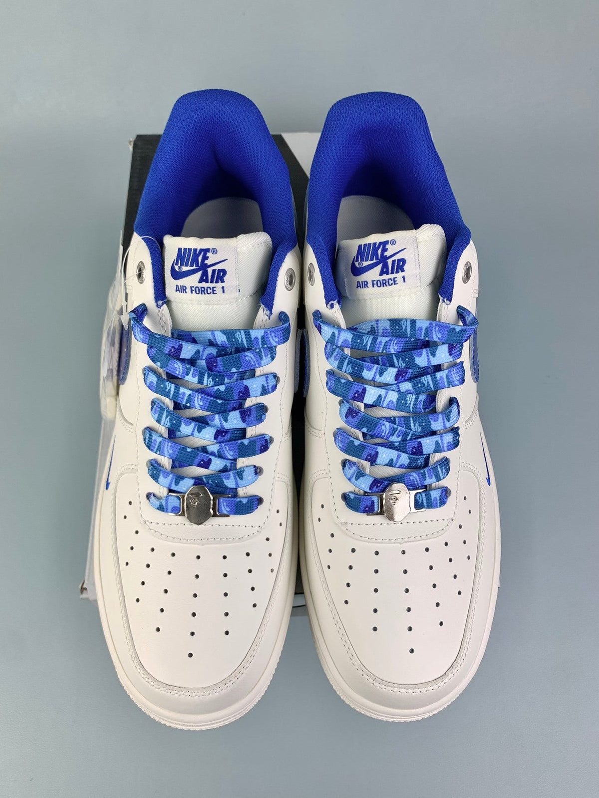 NIKE Air Force 1 Sneakers