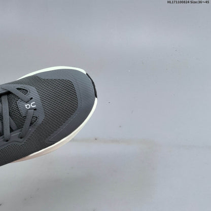 On Running Running Shoes #087