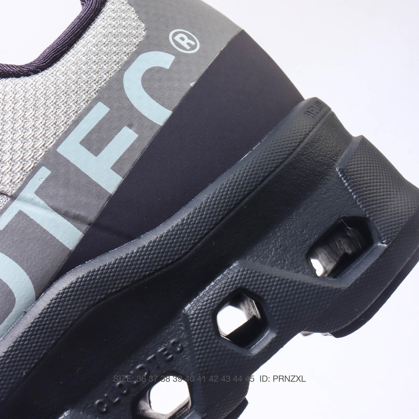 On Running Running Shoes #072