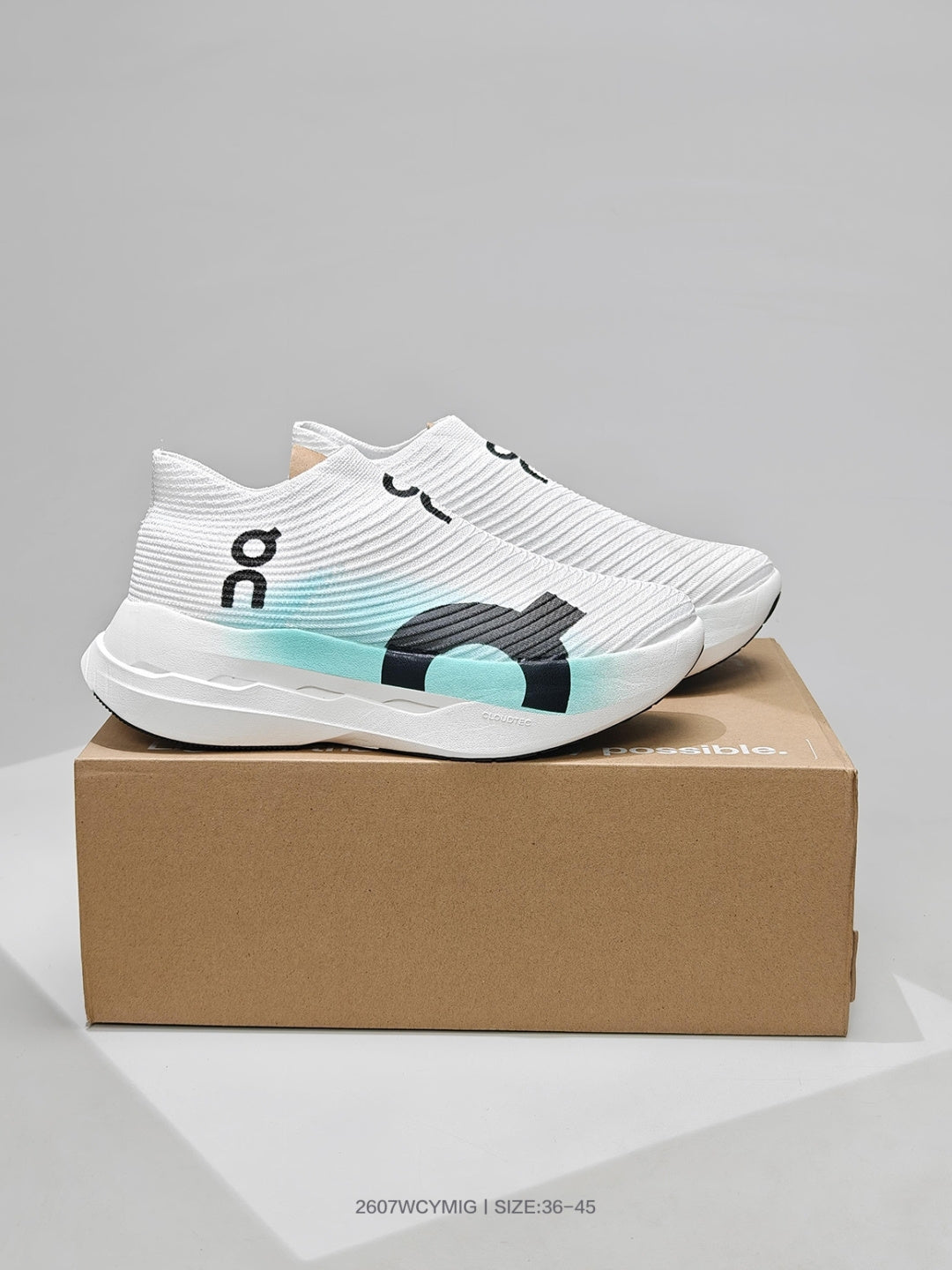 On Running Cloudboom Strike Ls #049