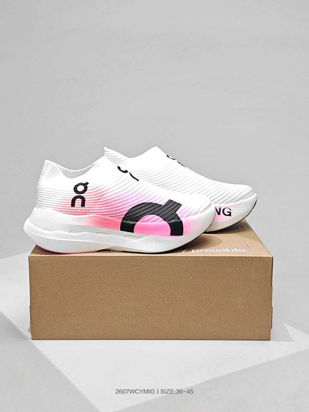On Running Cloudboom Strike Ls #049