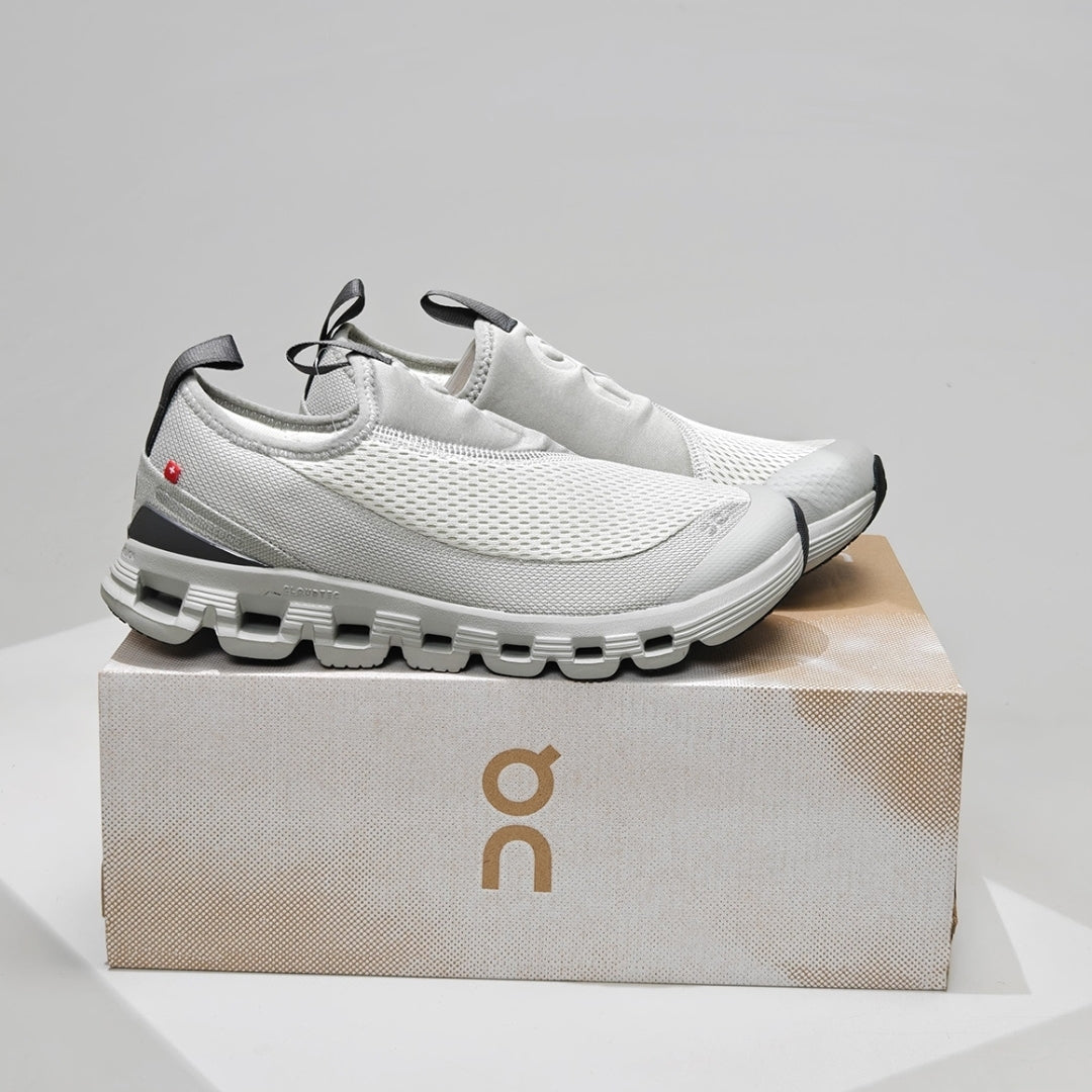 On Running Cloud X 4 Training Shoes