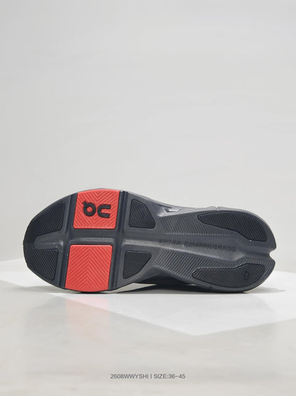 On Running Running Shoes #081
