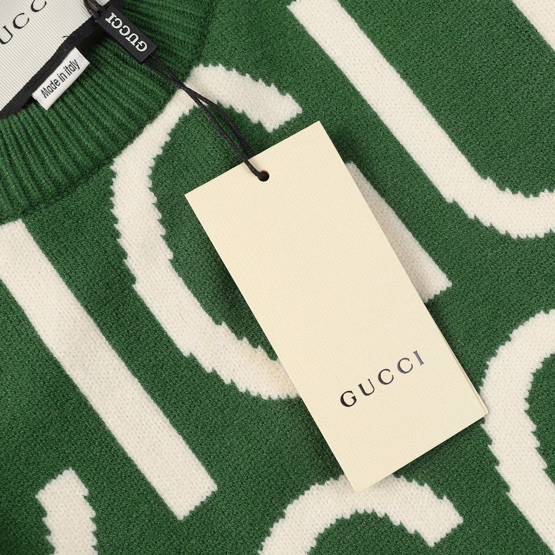 Gucci Signature C343 T-Shirt - Image 9