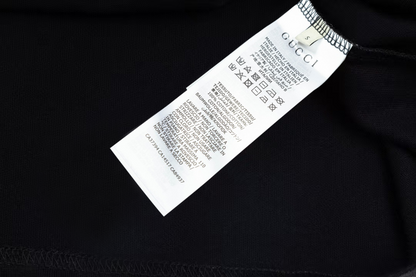Gucci Contrast Logo T-Shirt - Image 8